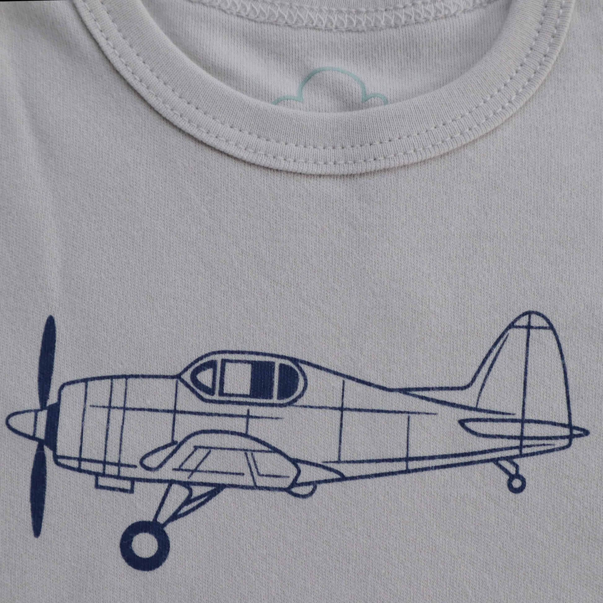 Aviation baby romper, grey front view with airplane print – Kumy Kids